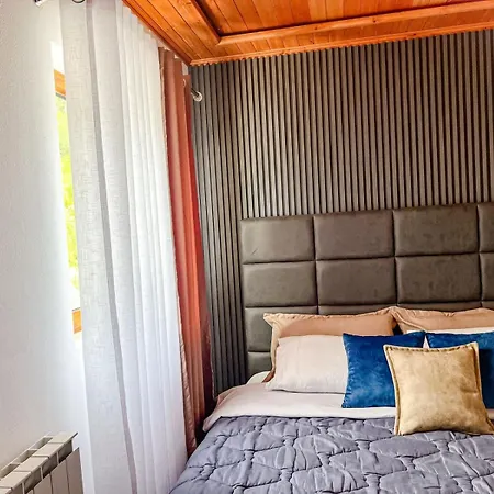 Logu I Harushave Farm stay