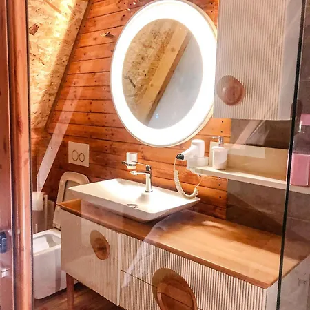 Logu I Harushave Farm stay *