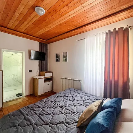 مزرعة للإقامة Logu I Harushave ثيث