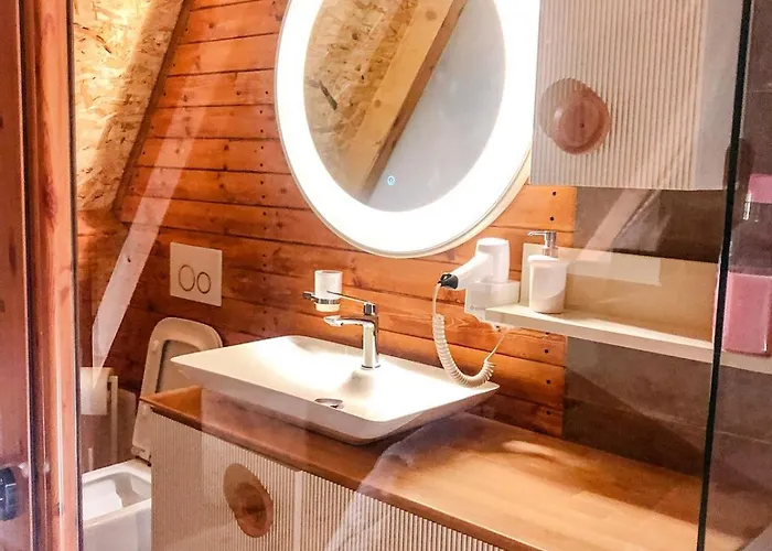 Logu I Harushave 农家乐 *